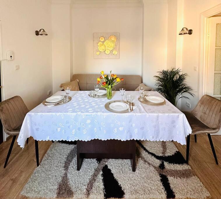 Cozy 1Br Apartment•Central•Quiet Bucarest Exterior foto