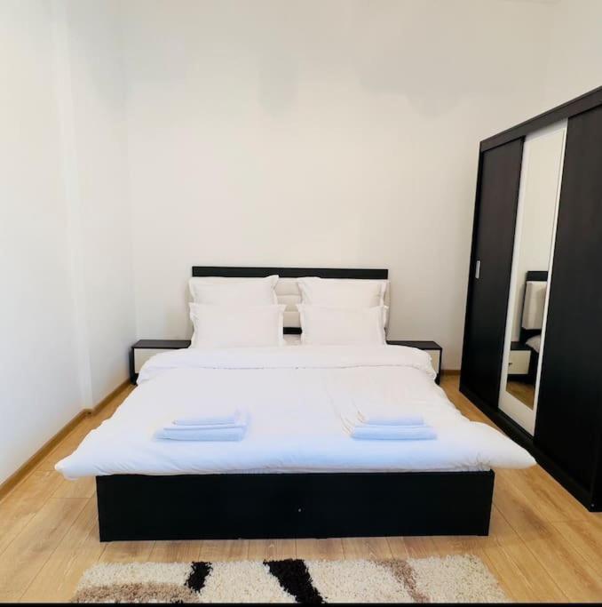 Cozy 1Br Apartment•Central•Quiet Bucarest Exterior foto